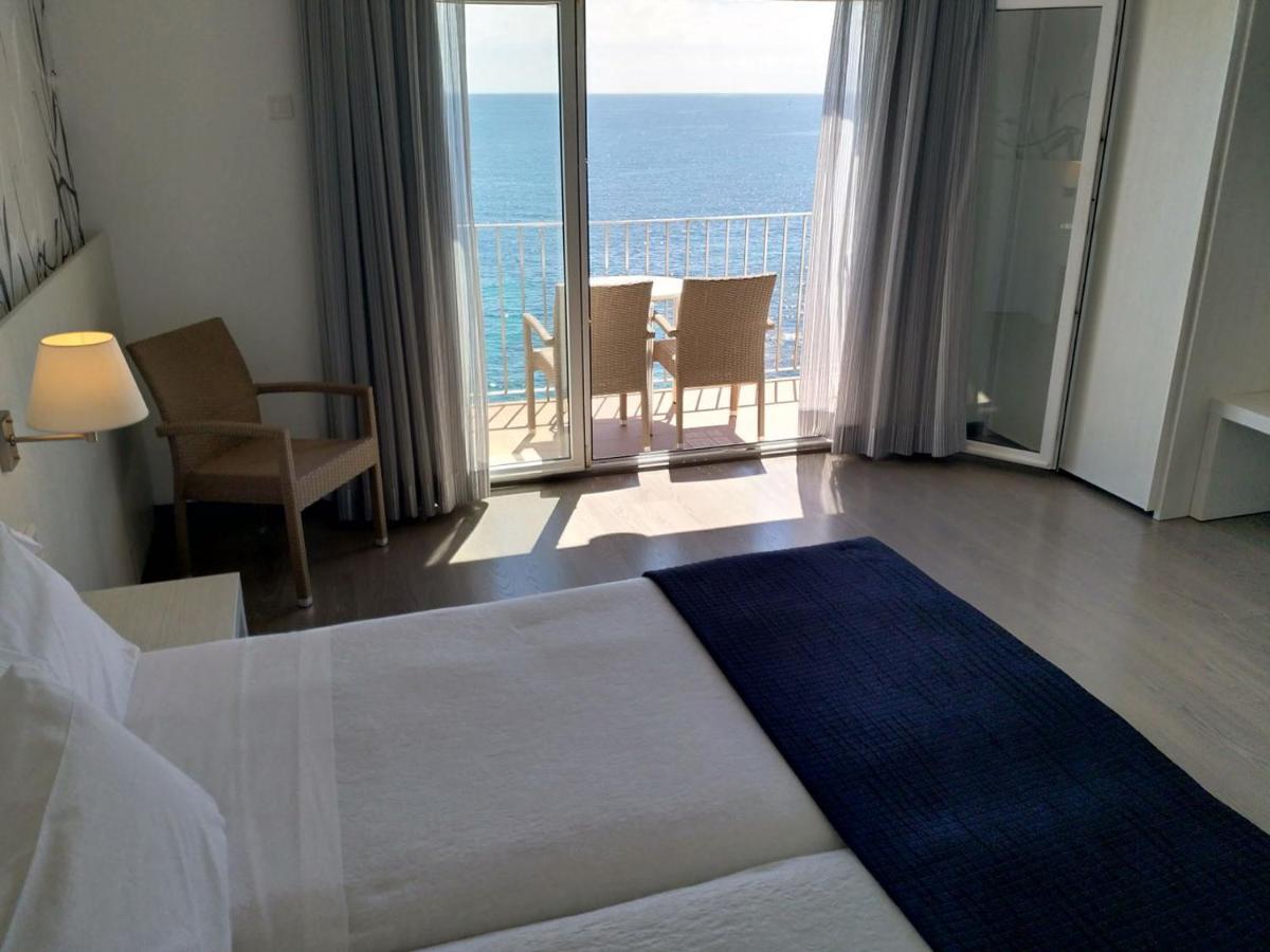 Hotel Mediterrani كاليلا دو بالافروجيل المظهر الخارجي الصورة